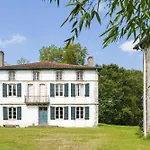 Maison Etxeparea 펜션 위스타리츠